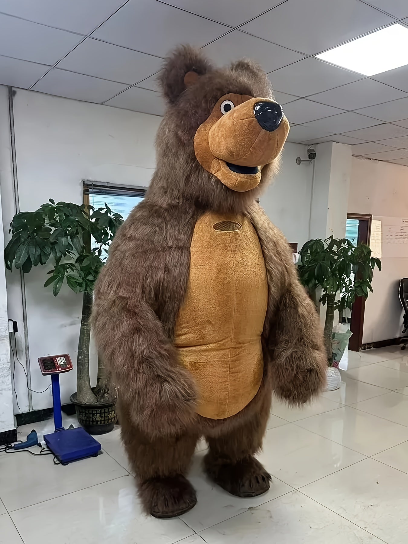 Giant 198.12cm Inflatable Brown Bear Mascot Costume for Adults - Realistic Walkable Blow-Up Suit, Perfect for Parties, Weddings & Halloween - Fits 4'27.94cm to 5'17.78cm Height, Polyester, Zip-Up, Non-Washable