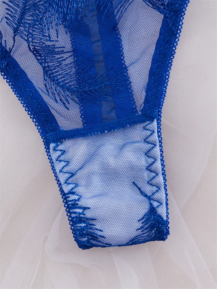 Zartes Dessous-Set - Verführerische Eleganz in Blau