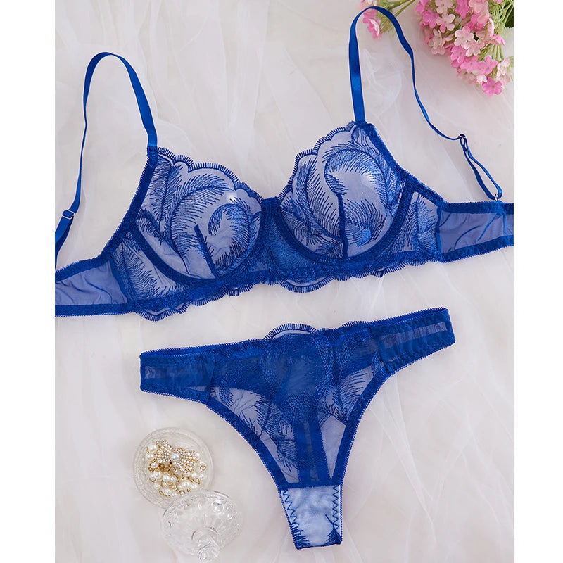 Zartes Dessous-Set - Verführerische Eleganz in Blau